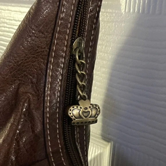 Kathy Van Zeeland Brown and Gold Shoulder Bag with Slouchy Silhouette - Picture 6 of 12